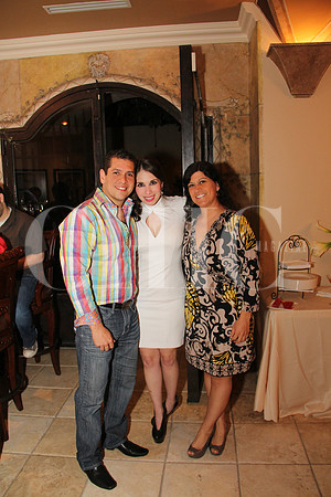 José Manuel De la Llave, Valeria Frech y Brenda Silva