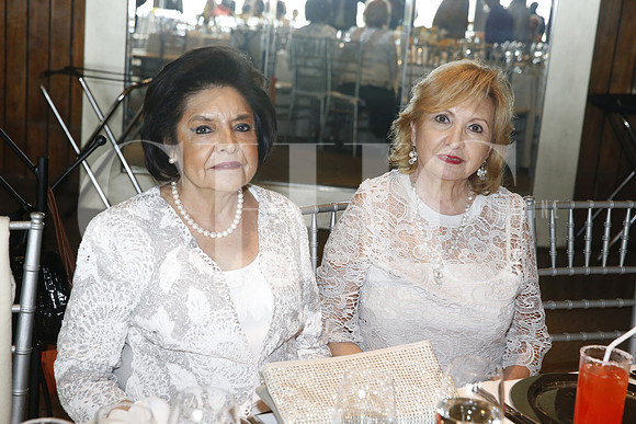 Carmen Camelo y Hortencia Maldonado