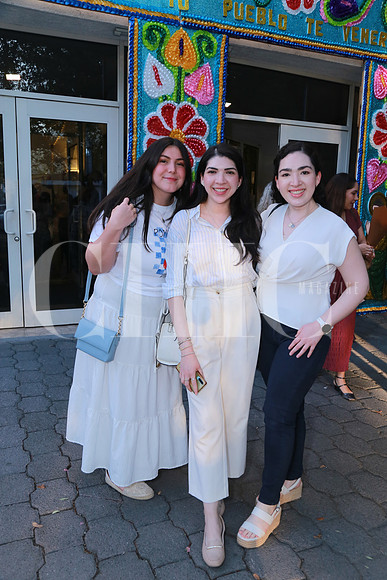 Ana Cecy, Cueva Margarita Castillo y Carolina Castillo