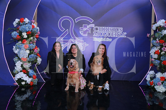 Valeria Treviño, Sandra Martínez y Susan Martínez (2)