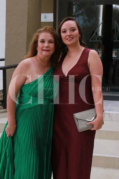 Martha Quiroga de Pelayo y Sofia Pelayo