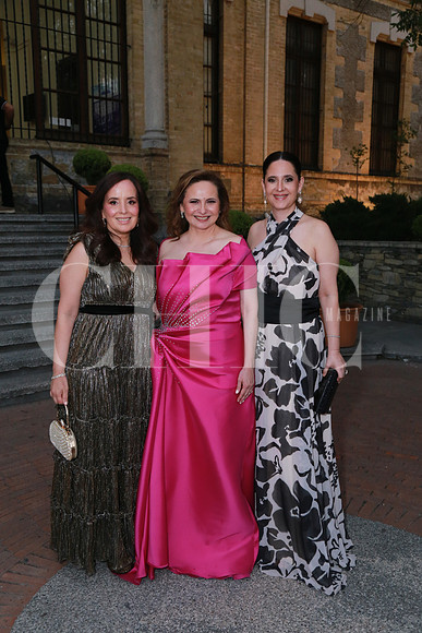 Nancy González de Coindreau, Arlette Romero de Marcos y Vanessa Ibarra de Arnaud (2)