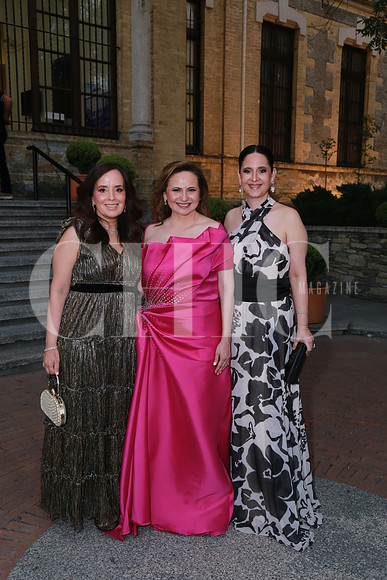 Nancy González de Coindreau, Arlette Romero de Marcos y Vanessa Ibarra de Arnaud