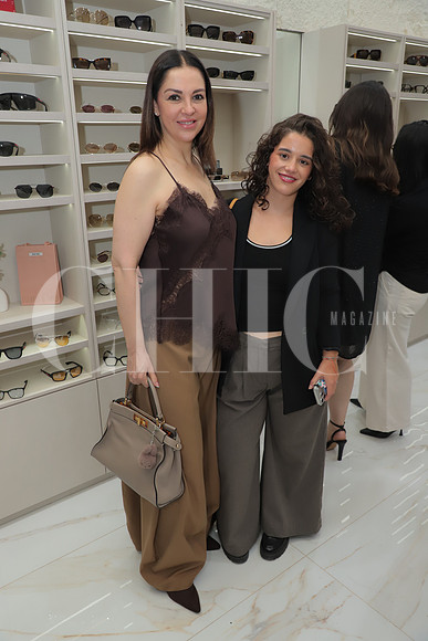 Celia Sahagun y Mariel Acevez 2