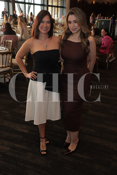 Claudia Acosta y Jessica Flores 2