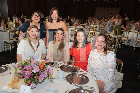 Susana Rodríguez, Lina Muñoz, Claudia Acosta, Alma Garza, Katy Díaz y Verónica Varela 2