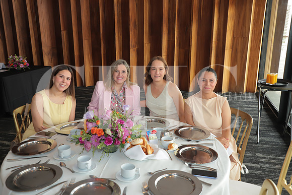 Priscila Elizondo, Patricia Aldape, Olga Saldívar y Karen Serdan 1
