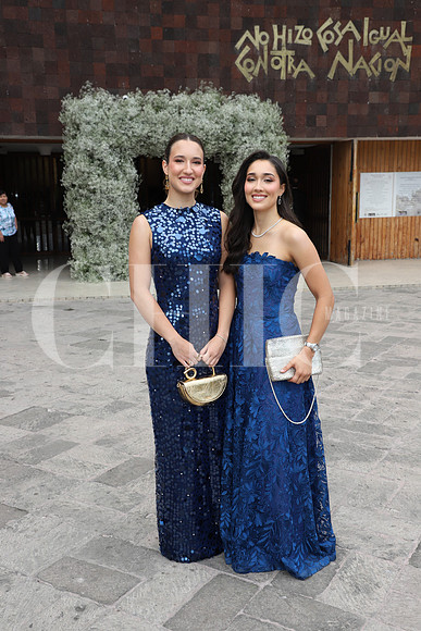 Roberta Junco y Balbina Junco 0