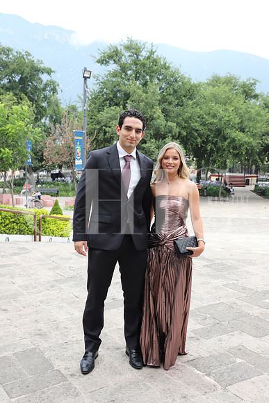 Héctor Villarreal y Paulina Berain 1
