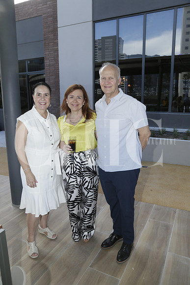 Lupita d ela Fuente, Maru Barcena y Oscar Guevara (2)