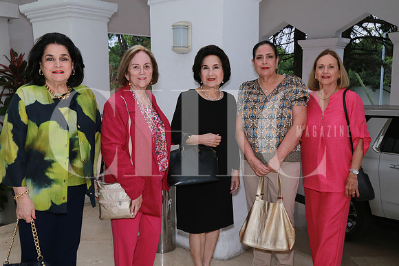 Alicia Boesch de Santos, Rosa María Martínez de Elosúa, Josefina Mendoza, Lucia Boesch y Elsa Bortoni de Tellez