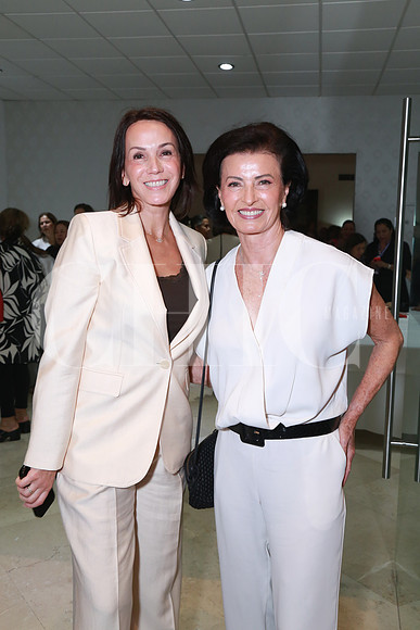 Sofia Isaguirre y Gaby Vargas (2)