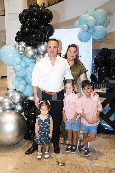 Roberto Guajardo, María Fernadna de Guajardo, Olivia Guajard, Emiliano Guajardo Y Nicolas Guajardo