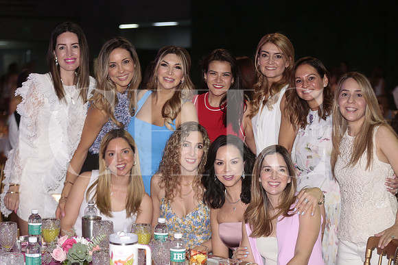 Alicia Compean, Adriana Franco, Antonella Michelena, Gina Gonzalez, Carmina Vela, Laura Vera, Adriana Alvarez, Alejandra de la Fuente, Priscila Cantu, Jessica Cedillo y Bety Ramírez 2