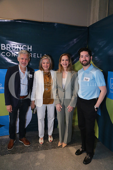 Marco Amaya, Alicia Navaro de Martínez, Carmen Garza T y Hugo Ramírez (5)