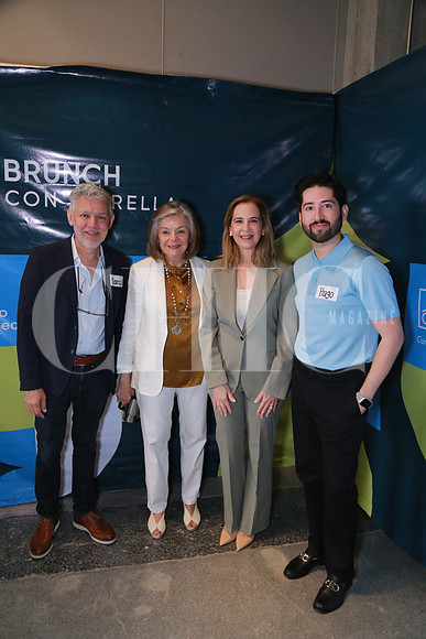 Marco Amaya, Alicia Navaro de Martínez, Carmen Garza T y Hugo Ramírez (6)