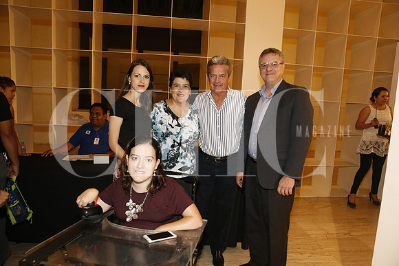 Andrea Pérez, Rocío Pérez, María Antonieta Resendez, Jorge Marrtínez y Francisco Javier Pérez