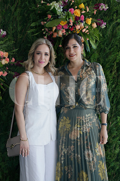 Janella Luis y Rubi Cisneros