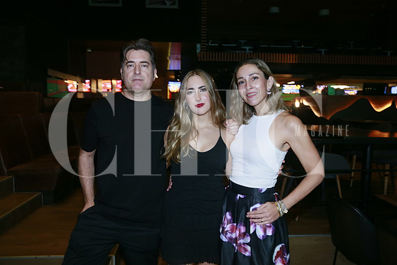 Alfredo García, Ainhoa García y Mara Garza de García