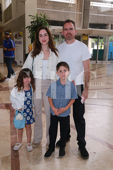 Andrea Gutíerrez de Velarde, Gabriel Velarde, Sofia Velarde y Gabo Velarde (2)