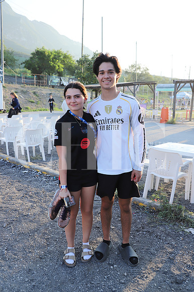 Regina De Nigris y Francisco Villarreal 0