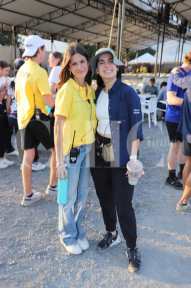 Renata Mendiola y Dana Salazar 1