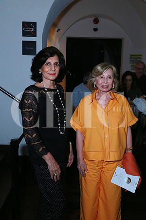 Mónica Castellanos y Rosa María Montes De Oca
