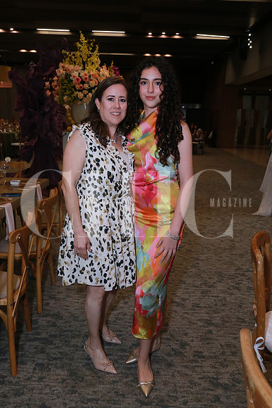 Angelina Herrera y Vanessa Montalvo (2)