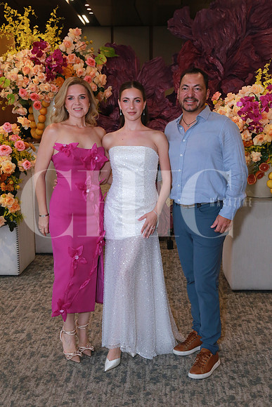 Claudia Reyes, Ana Montalvo y Roberto Montalvo