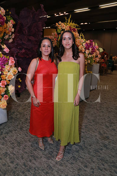 Karla Oyervidez y Fernanda Breseda (3)