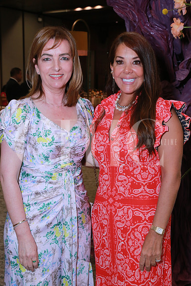Martha Támez de Garza y Emma Martínez