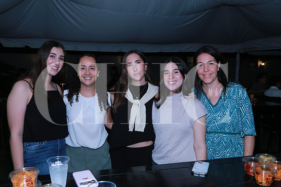 Marlene Pro, Vero Estebanez, Daniela farias, Paulina Espinosa y María José Pazos