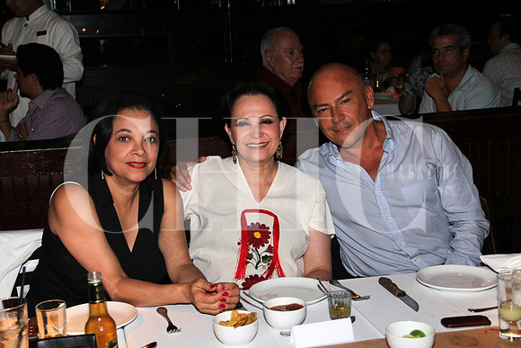 Sonia Riquer, Adriana Barraza y César Saldívar