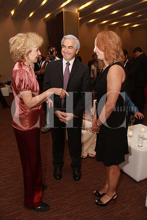 Marisa Paredes, Carlos Almada y Carmen Junco (2)