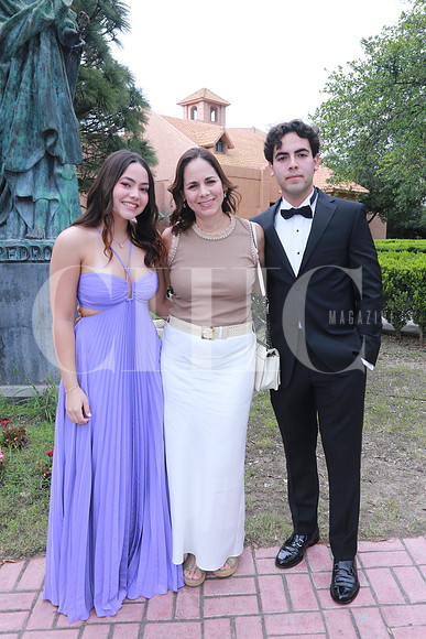 Alejandra Hernández, Gabriela Guzmán y Gabriel Hernández