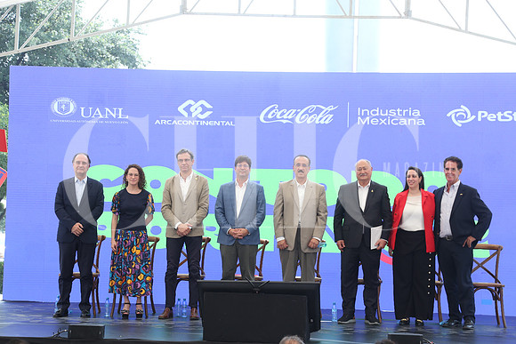 Jorge García Segovia, Mar Prian, Jaime Camara, Santos Guzmán, José Borda, Jaime Yesaki, María Fernanda Salinas y Jorge Morales13
