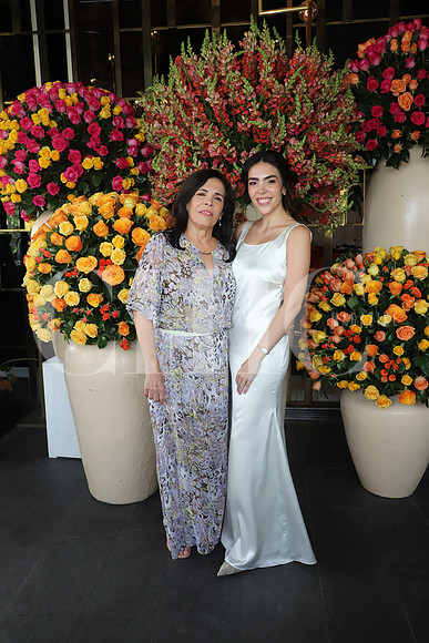 Alma Vázquez de Treviño y Lucia Treviño 1