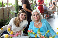 Gaby González y Mony Zavala 0