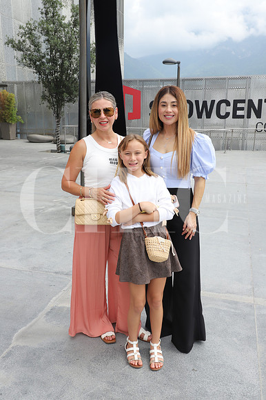 Mayra Mata, Azeneth Marrufo y Sofi Chávez 0