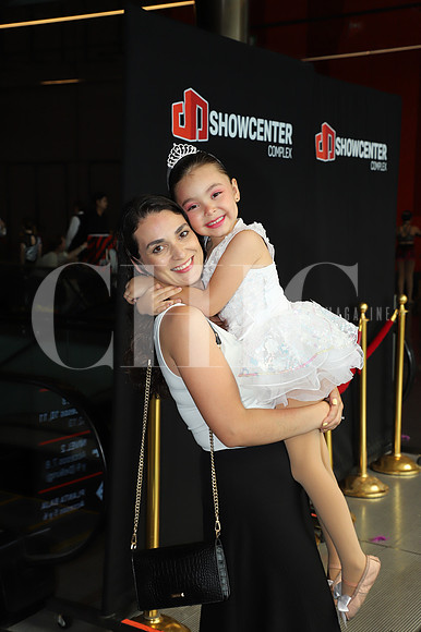 Susana Espinoza y Luciana Torres 1