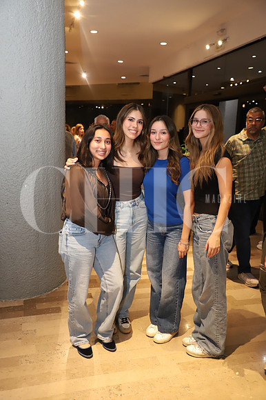 Victoria González, Isabela González, Karina Bonilly Susana Guerra1