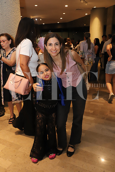 Natalia Guillot y Sofia Velásco 0