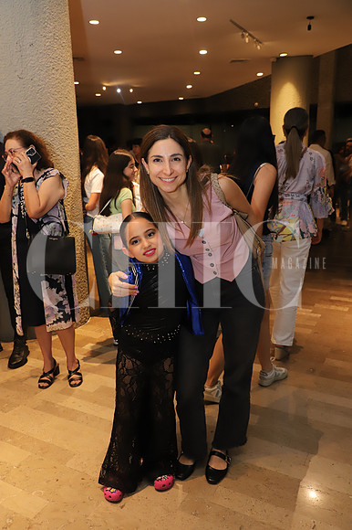 Natalia Guillot y Sofia Velásco 1