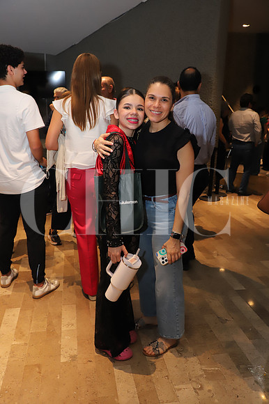 Valentina Quiroga y Alicia Gómez 0