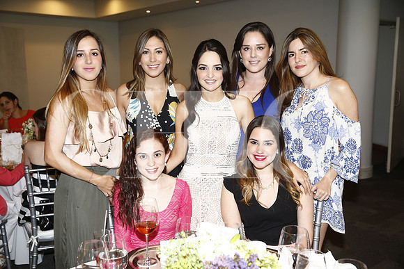 Marcela González, Fernanda Duarte, Ana Cris de la Garza, Karla Vázquez, Raquel Martínez, Helia González y Cielo González (1)