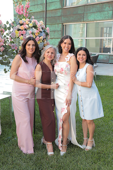 Marisa Santacruz, Marisa Ortiz, Marifer Lopez y Estefanía Santa Cruz 3