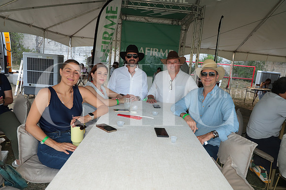 Carolina Vega, Balbina Bortoni, Alejandro Gonzalez, René Martínez y Edgar Villarreal 2