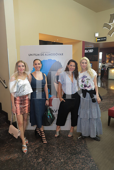 Veronica Matthai, Diana Doris, Deya Tarno y Claudia Fernandez 2