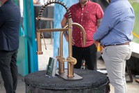 MOEN 4