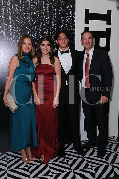Daniela García de Villarreal, Balbina Villarreal, Juan Pablo Villarreal y Gilberto Villarreal (3)